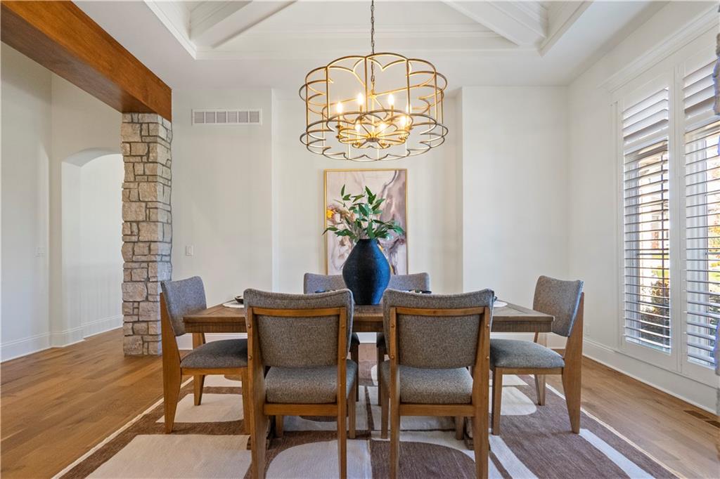 16520 Ballentine Street