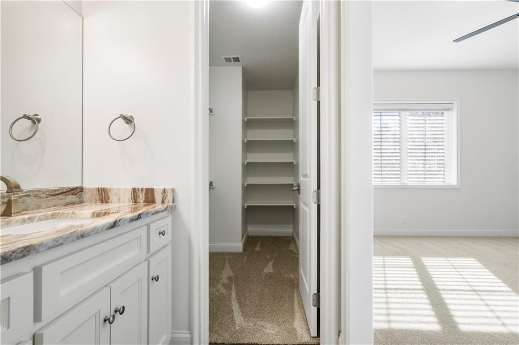 16520 Ballentine Street