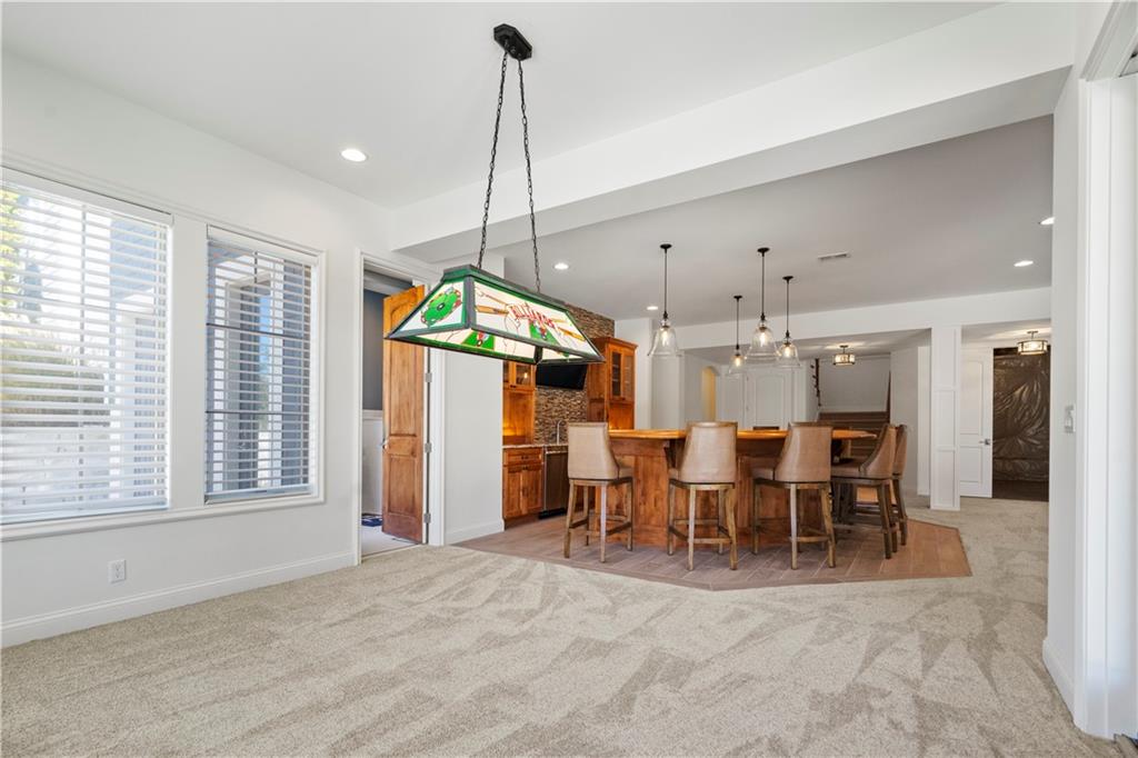 16520 Ballentine Street