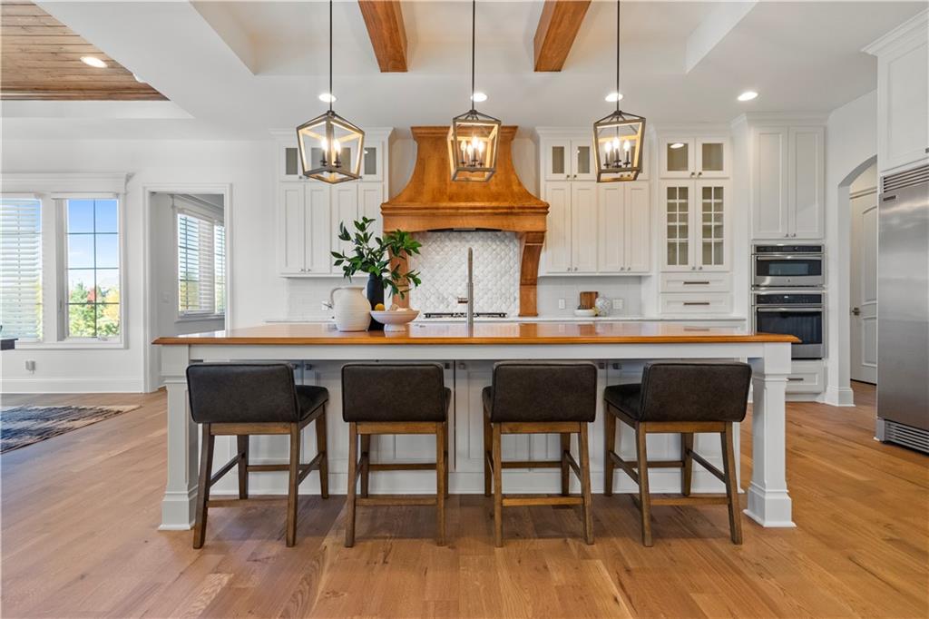 16520 Ballentine Street