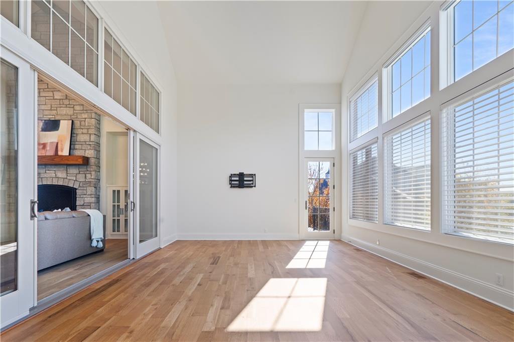 16520 Ballentine Street