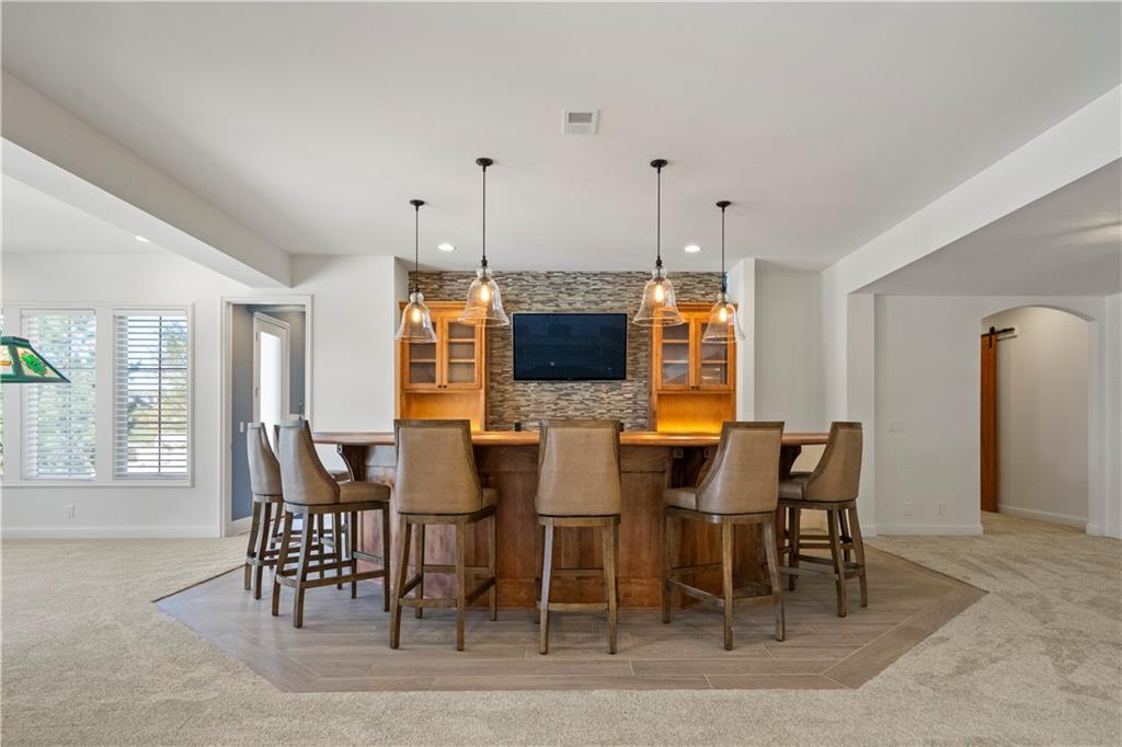 16520 Ballentine Street