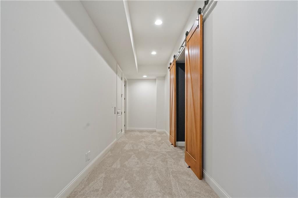 16520 Ballentine Street