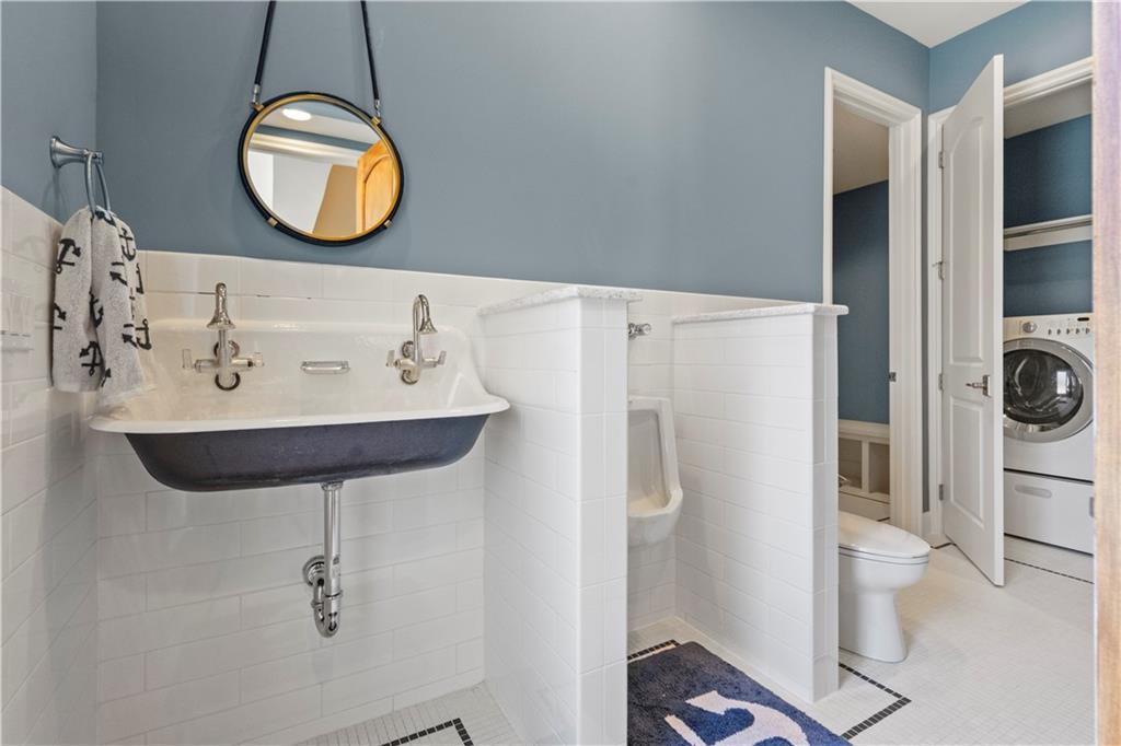 16520 Ballentine Street