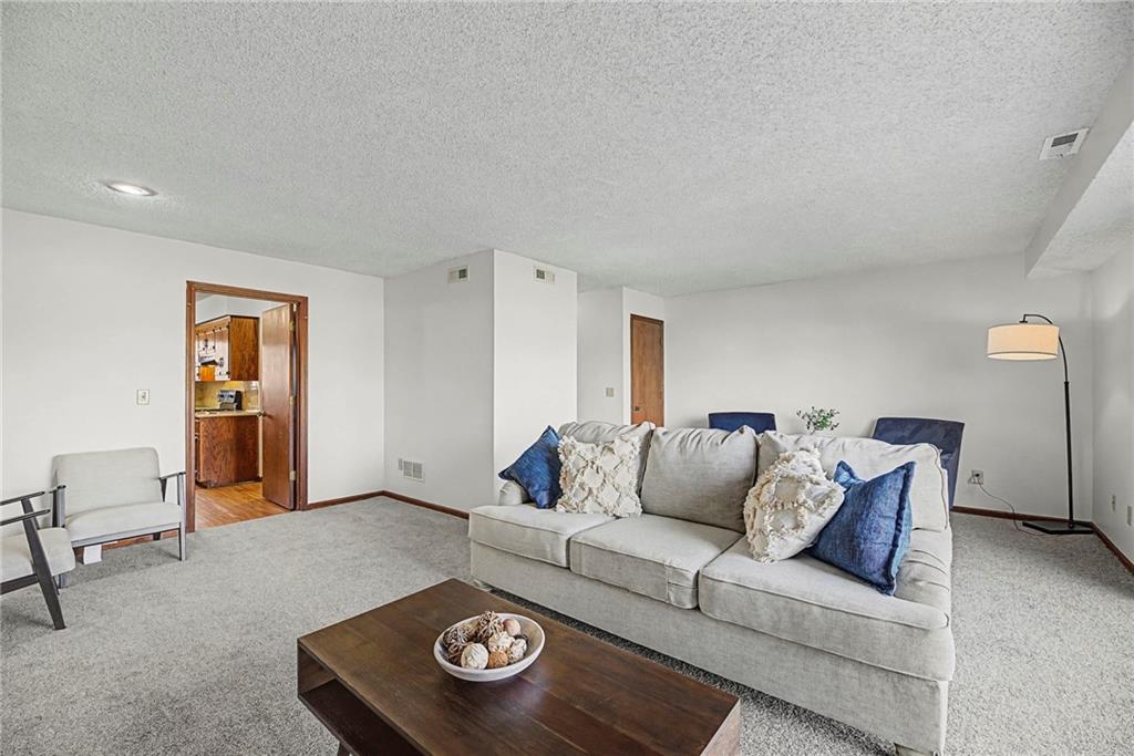 1103 Jeff Circle