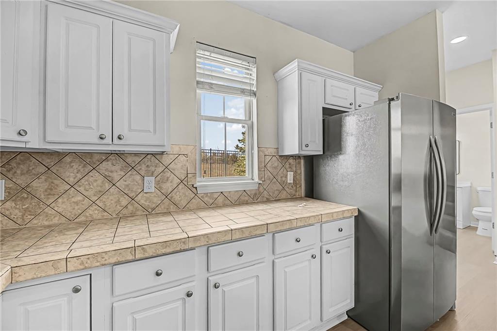 5245 Overland Drive Unit: B25