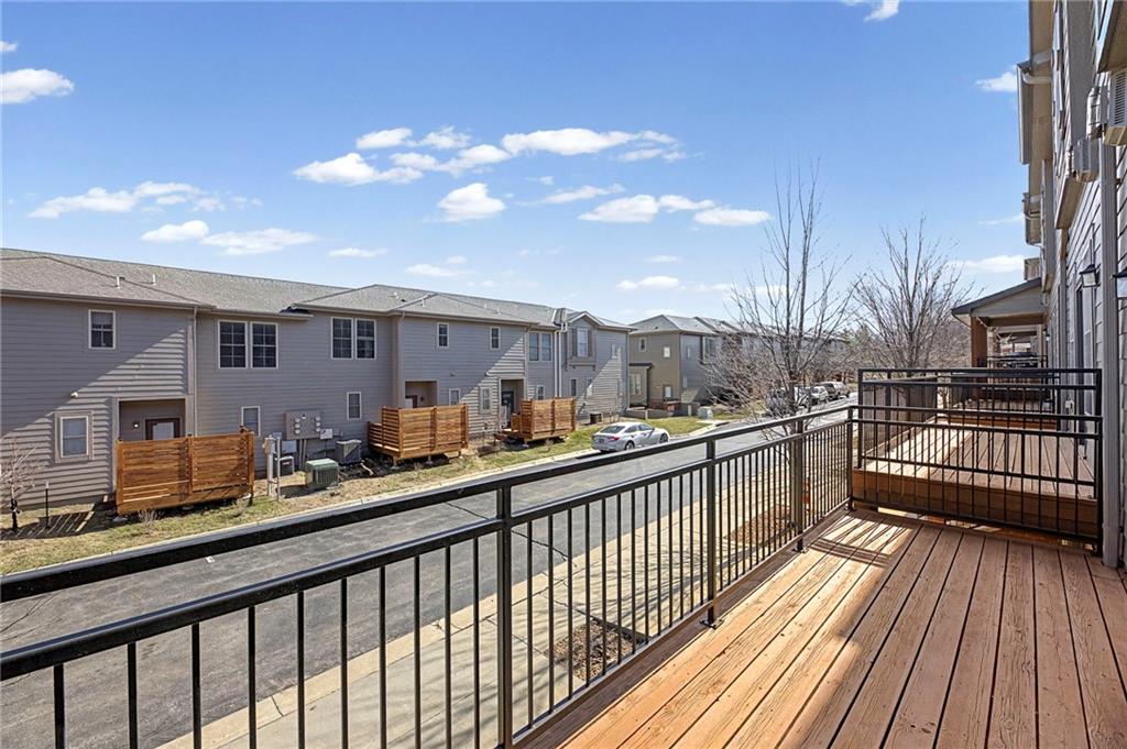 5245 Overland Drive Unit: B25