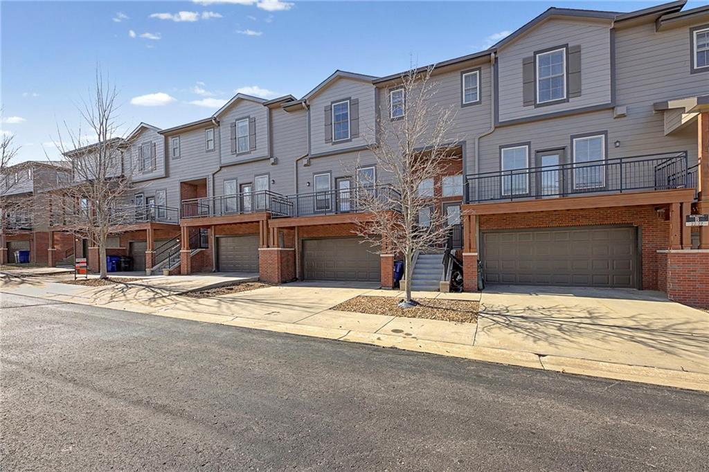 5245 Overland Drive Unit: B25