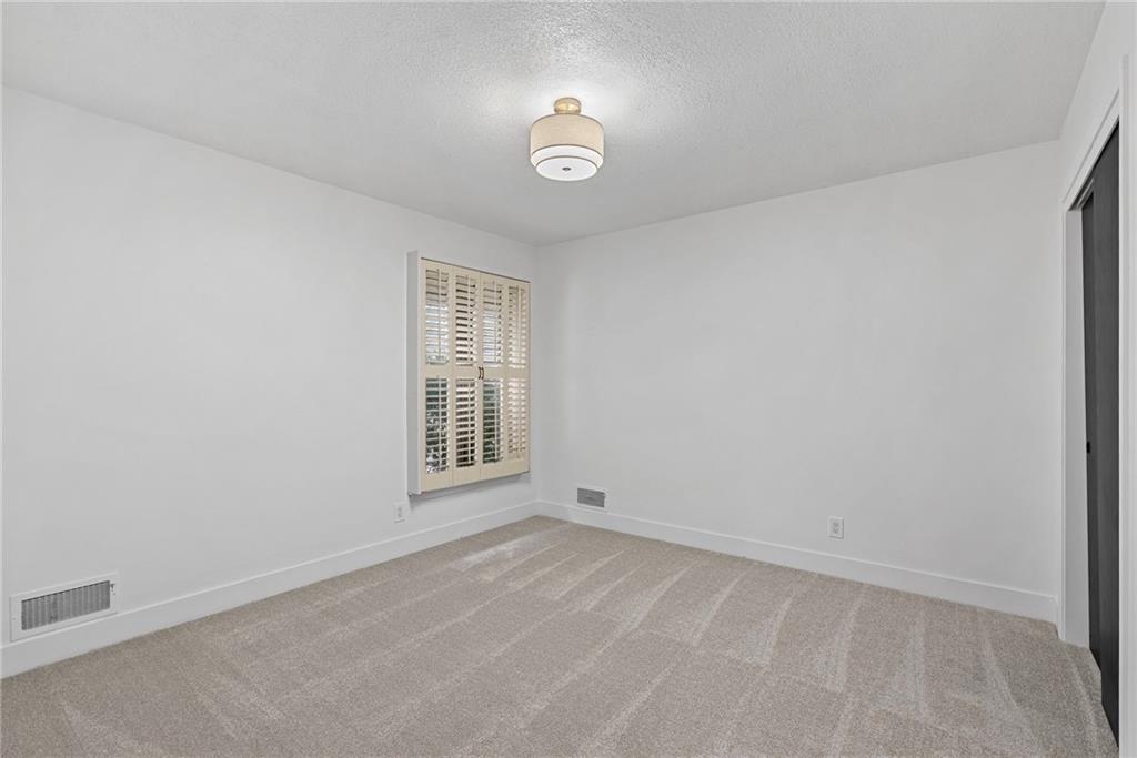 9601 W 104th Terrace