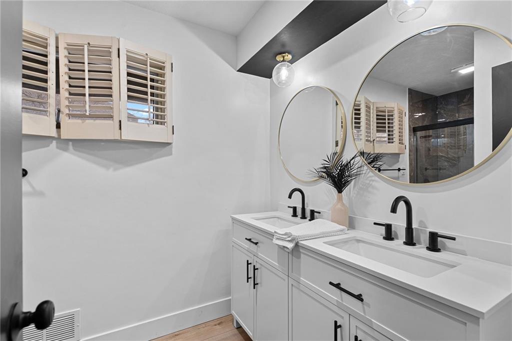 9601 W 104th Terrace