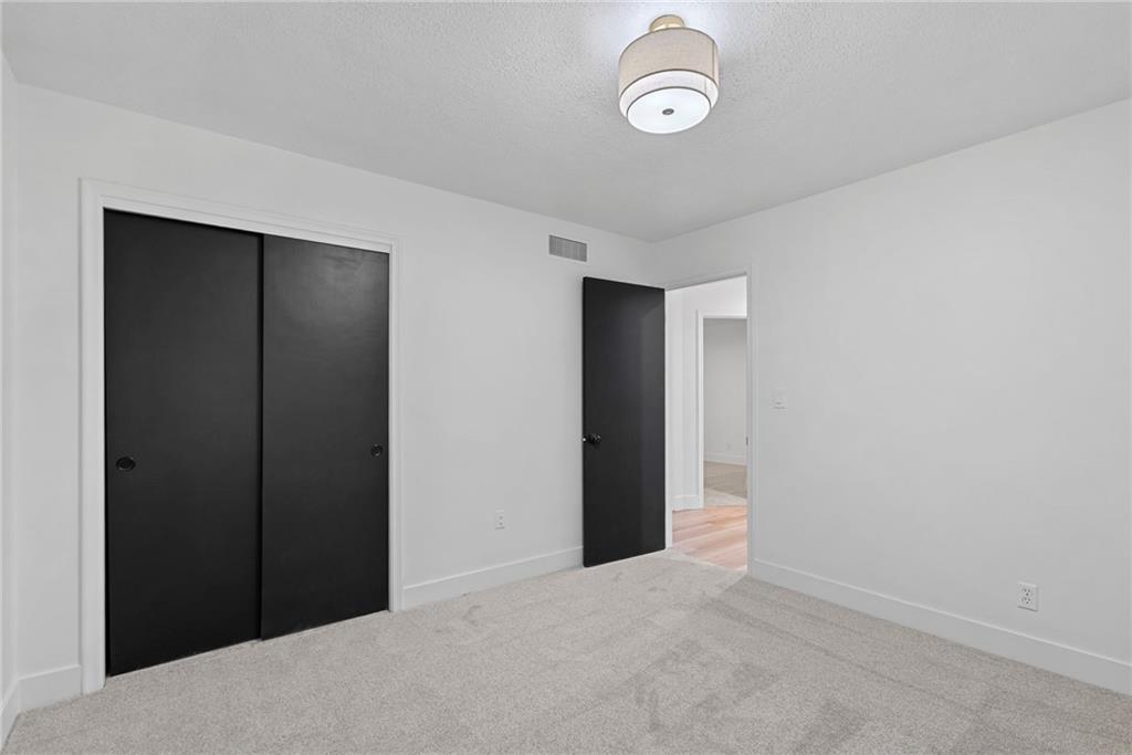 9601 W 104th Terrace