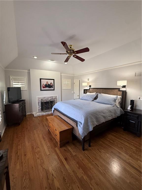 12305 Catalina Street