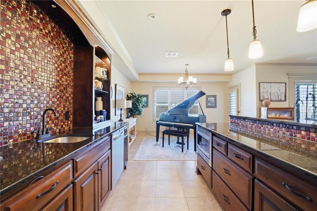 15516 Stearns Street