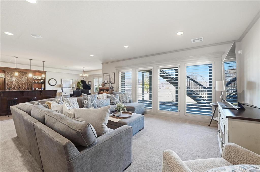 15516 Stearns Street