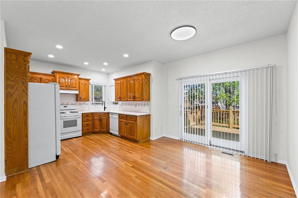 16764 W 157th Street