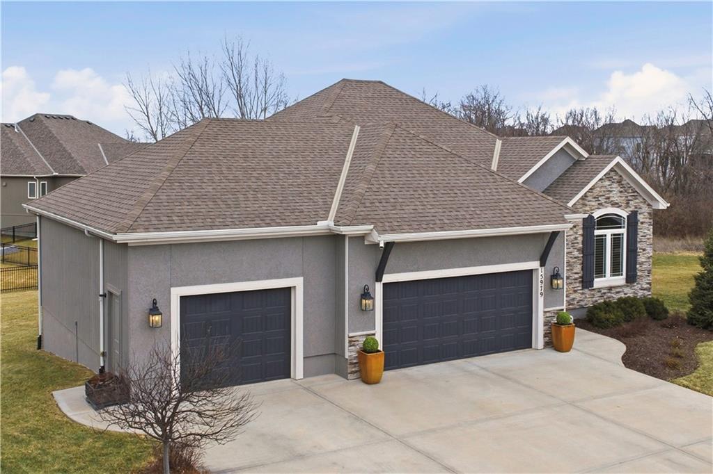 15979 W 163rd Terrace