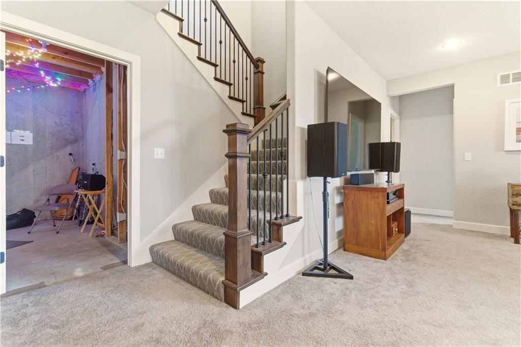 15979 W 163rd Terrace