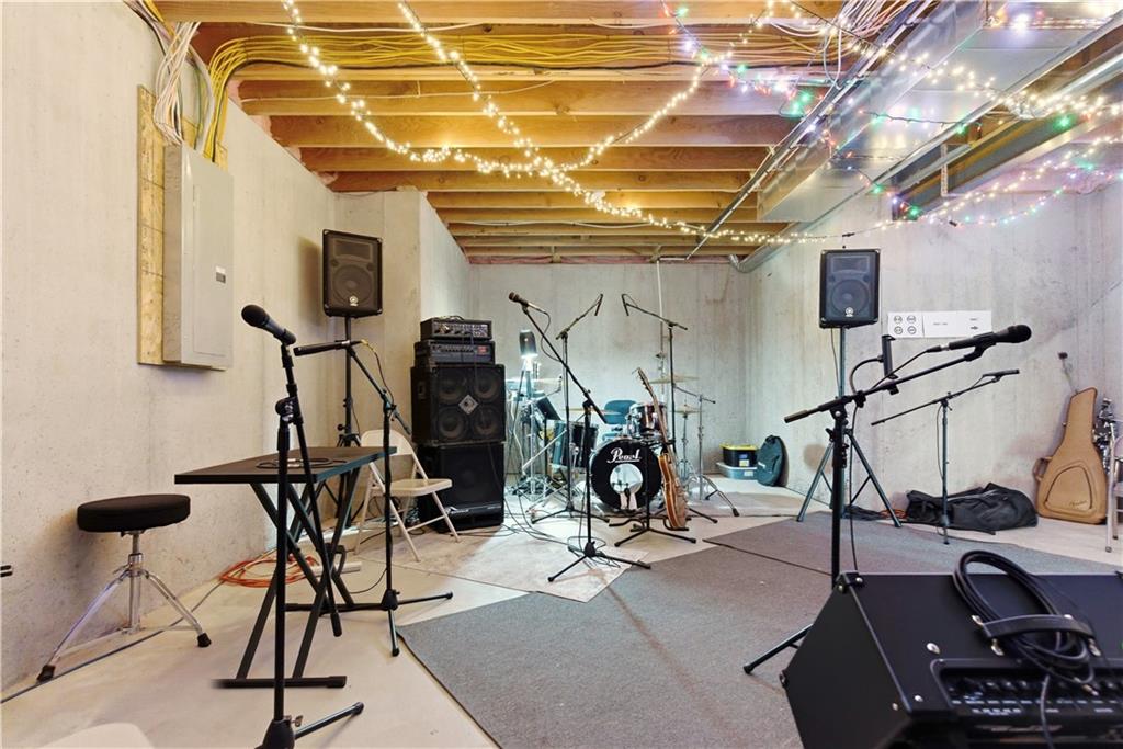 15979 W 163rd Terrace