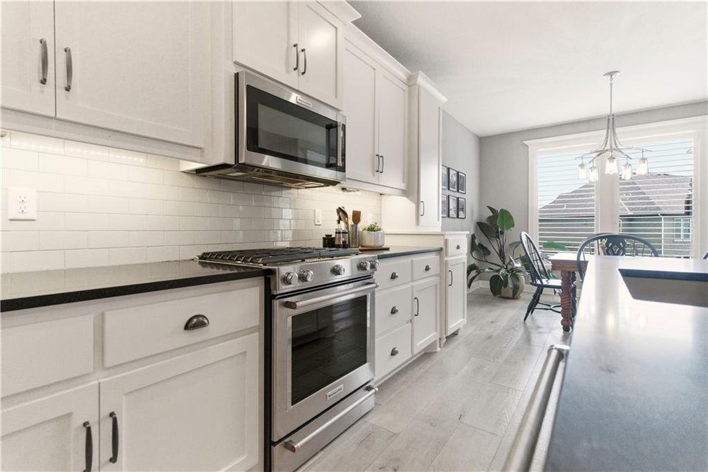 15979 W 163rd Terrace