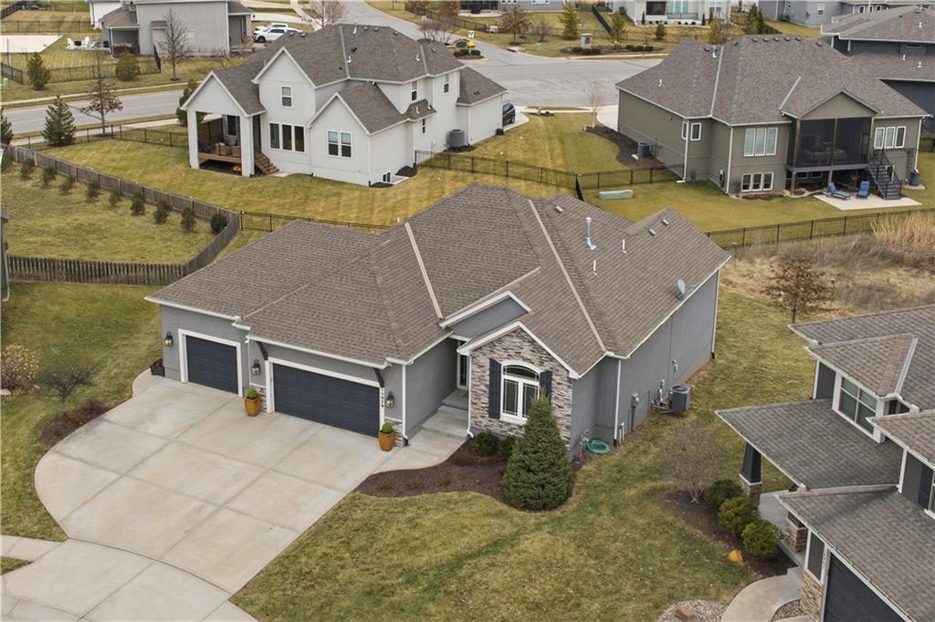 15979 W 163rd Terrace