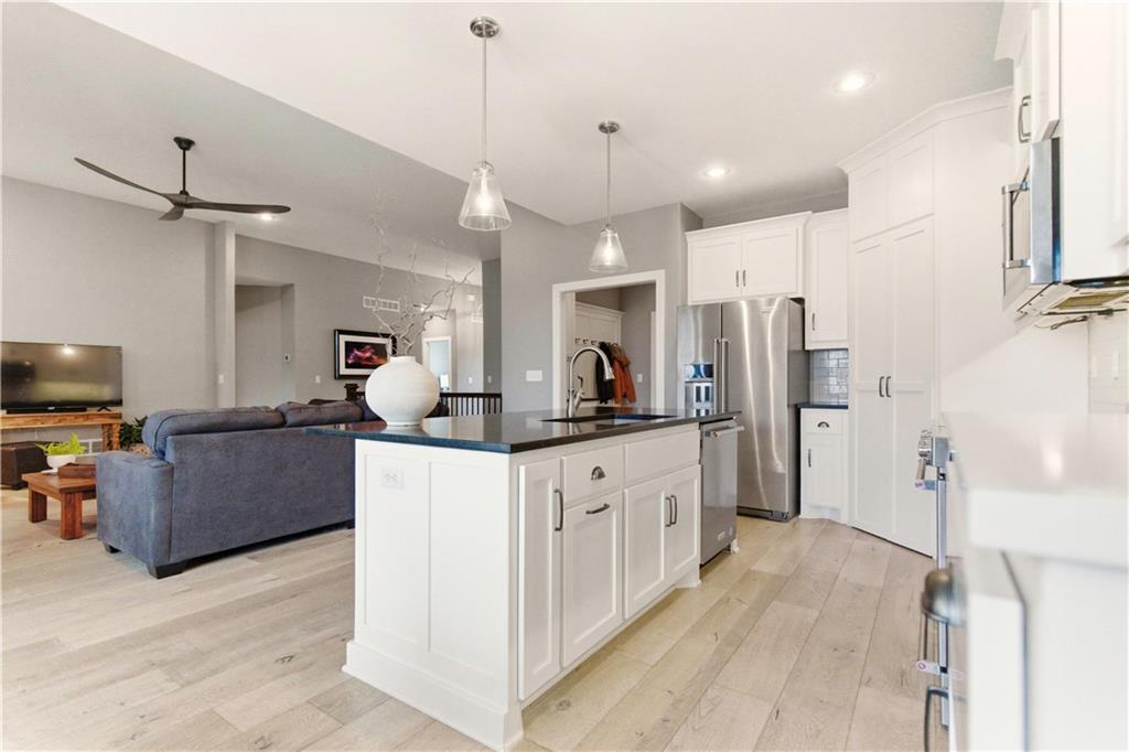 15979 W 163rd Terrace