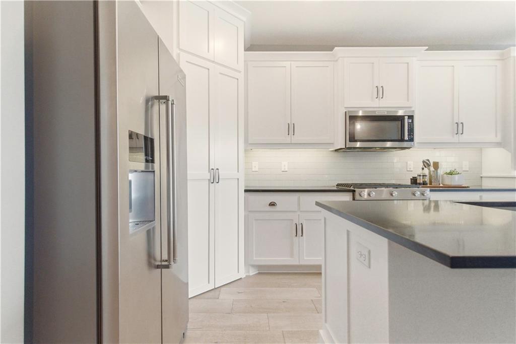 15979 W 163rd Terrace