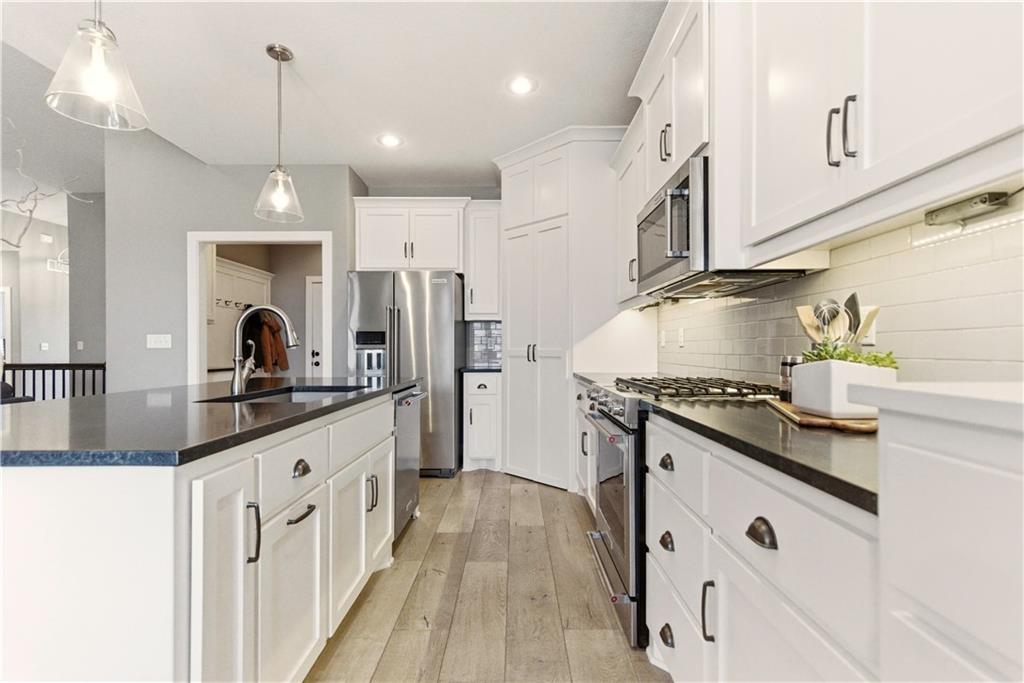 15979 W 163rd Terrace