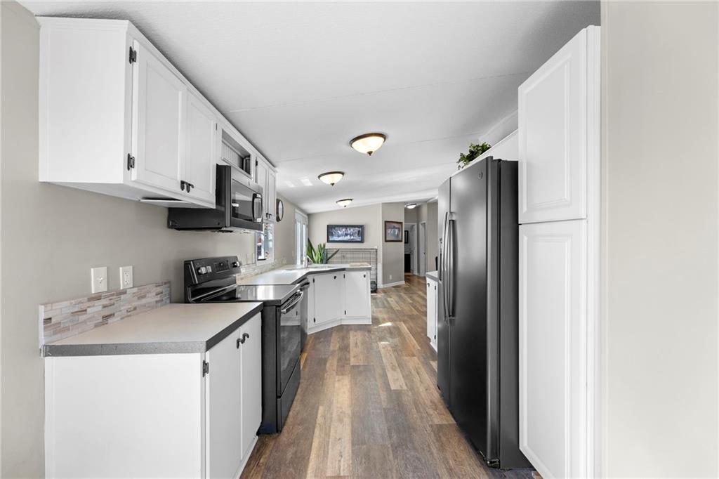 89 Lakeview Lane