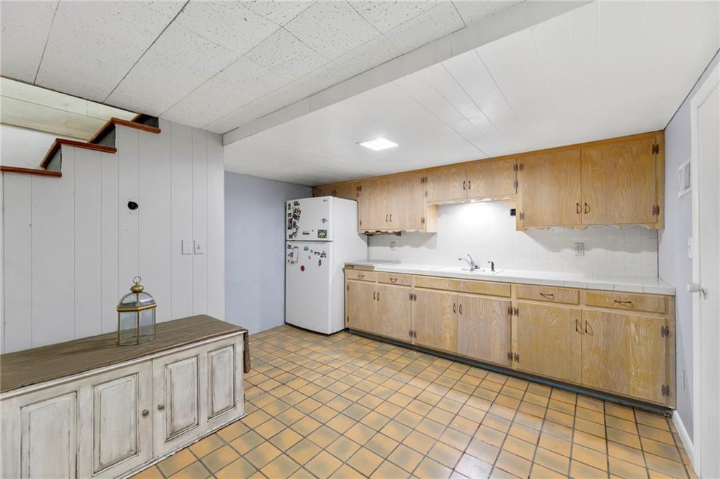 9935 W 85th Street