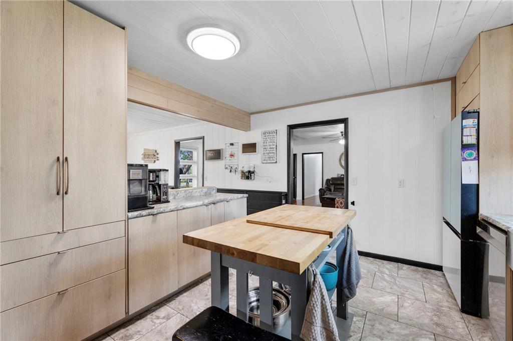 9935 W 85th Street