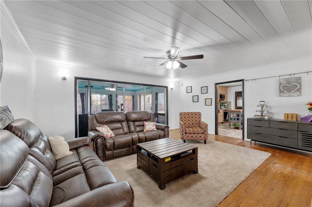 9935 W 85th Street