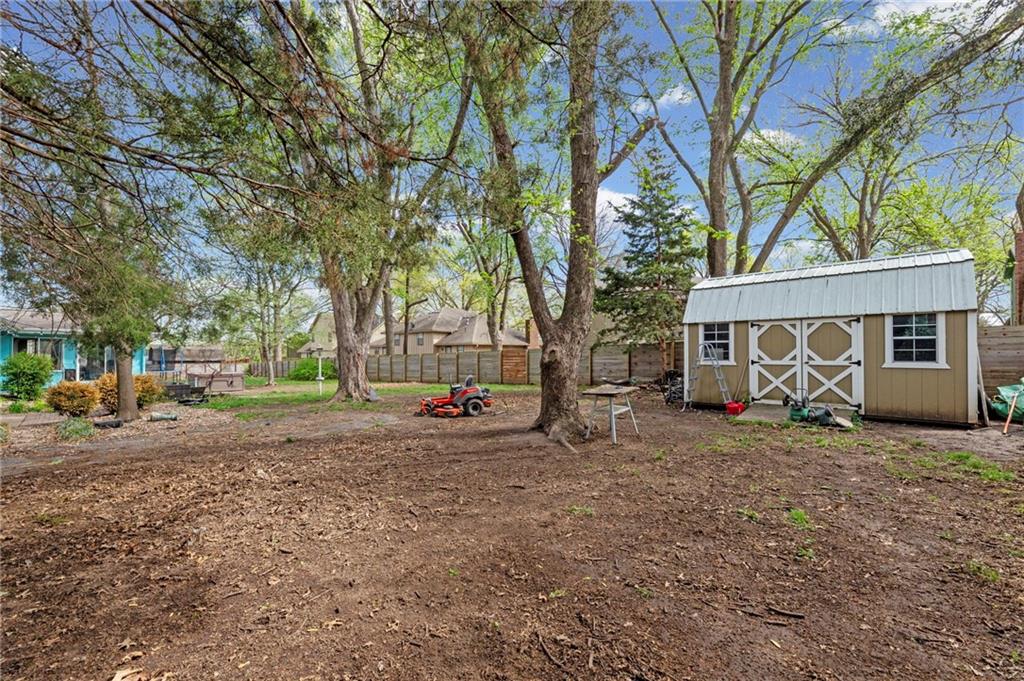 9935 W 85th Street