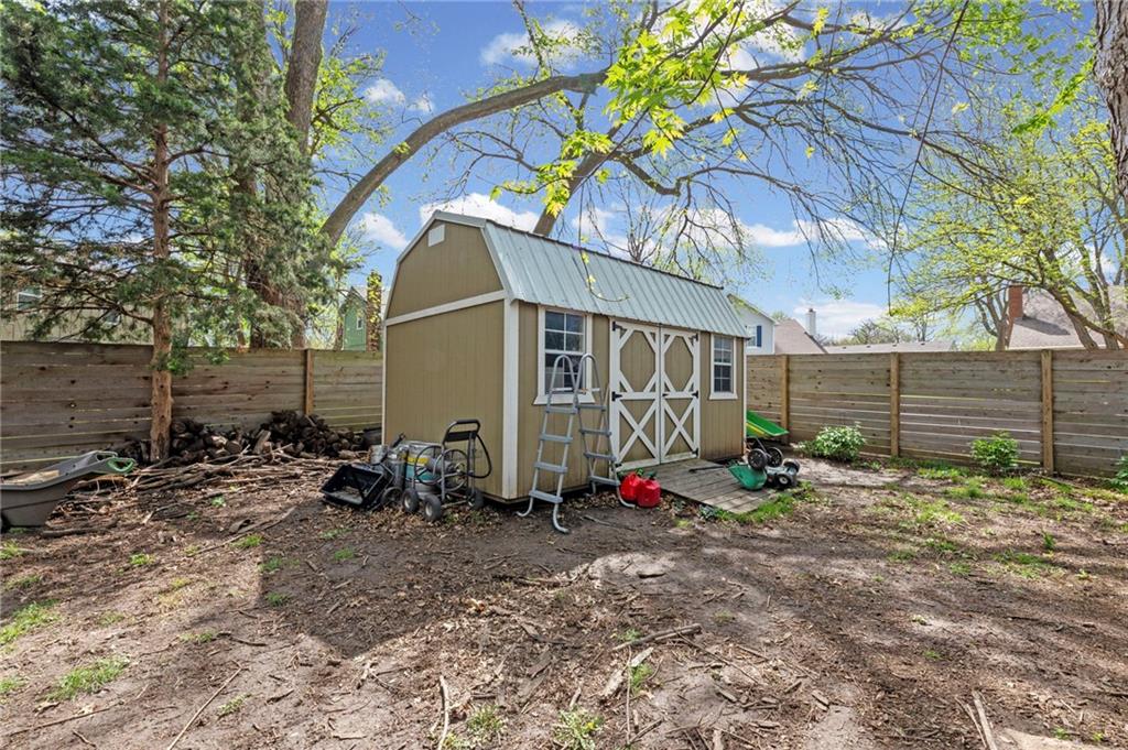 9935 W 85th Street