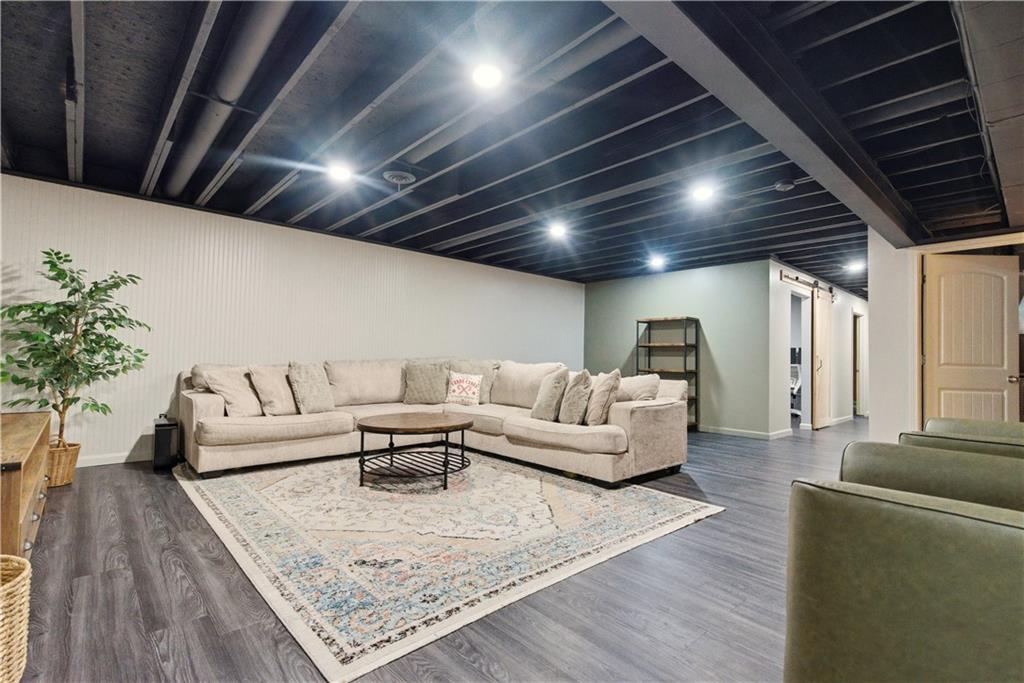 20700 W 72nd Terrace