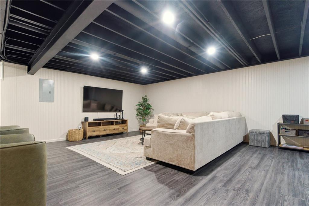 20700 W 72nd Terrace