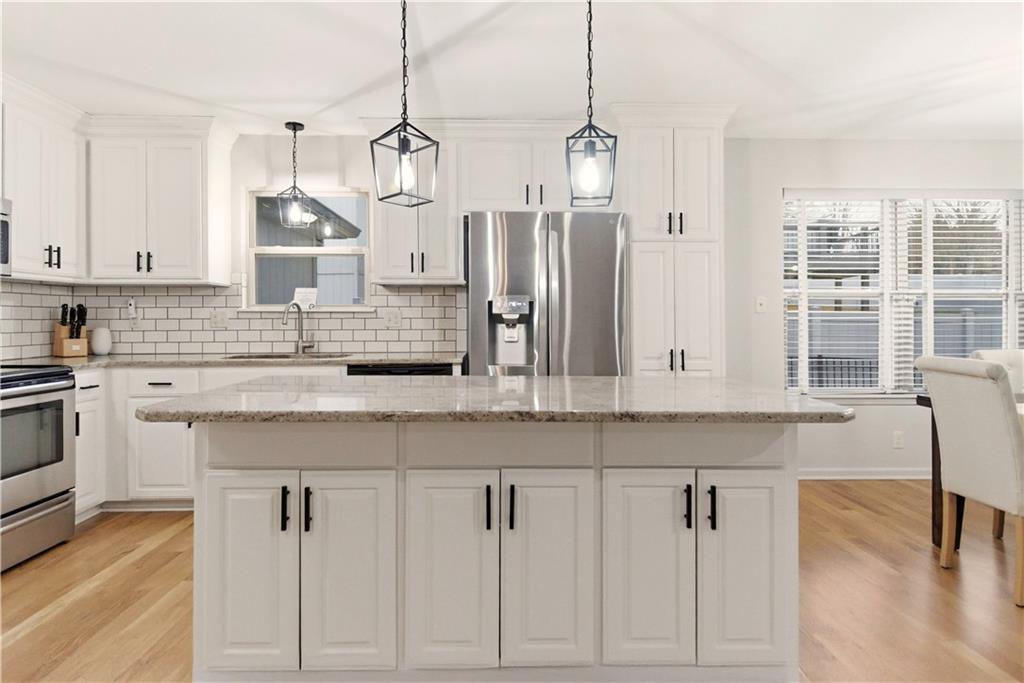 20700 W 72nd Terrace