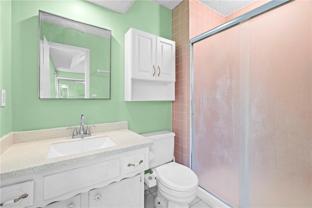 1818 E 152ND Terrace