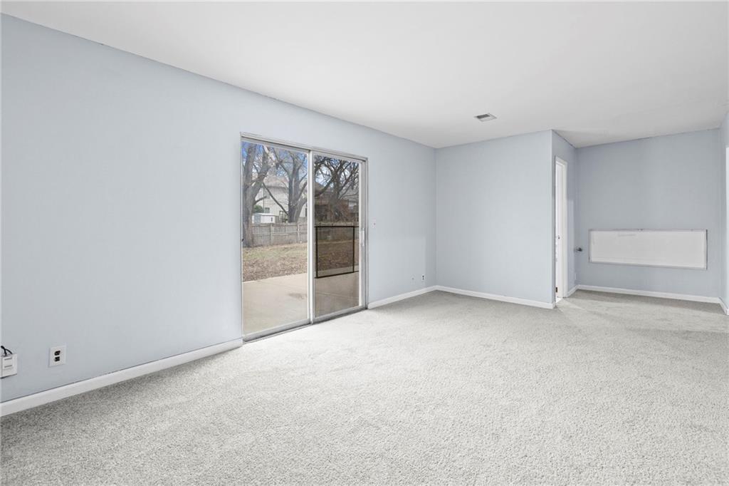 1818 E 152ND Terrace