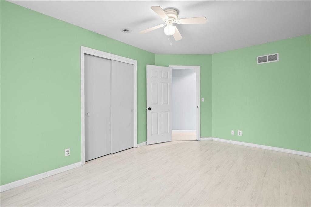 1818 E 152ND Terrace