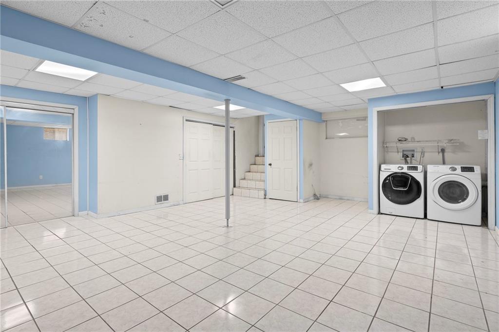 1818 E 152ND Terrace