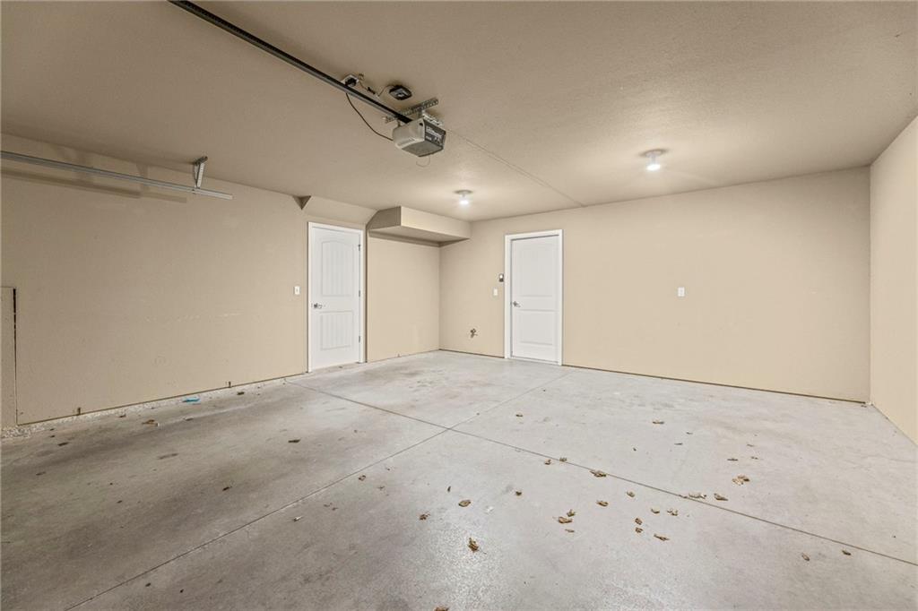 5245 Overland Drive Unit: C9