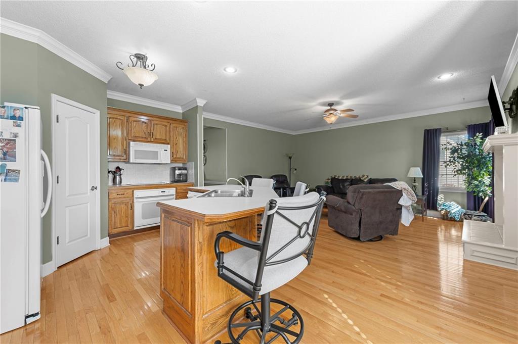 16313 S Chester Street