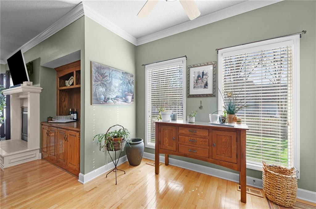 16313 S Chester Street