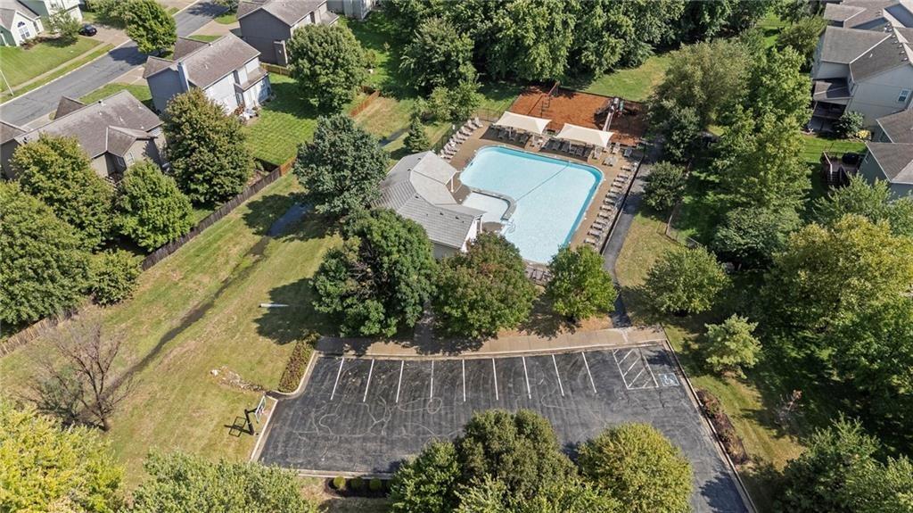 16313 S Chester Street