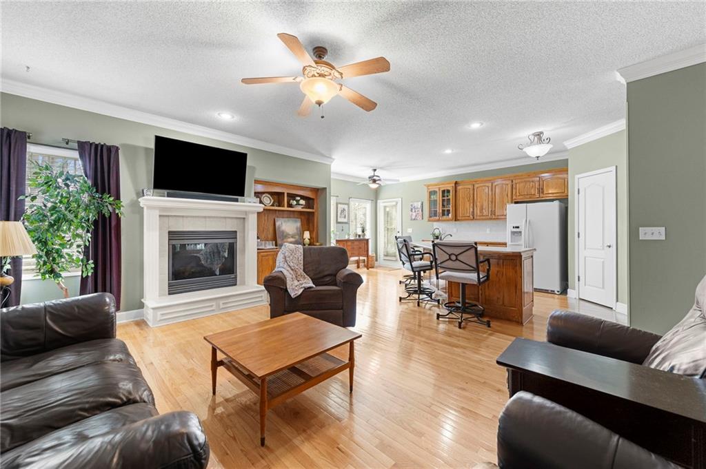 16313 S Chester Street