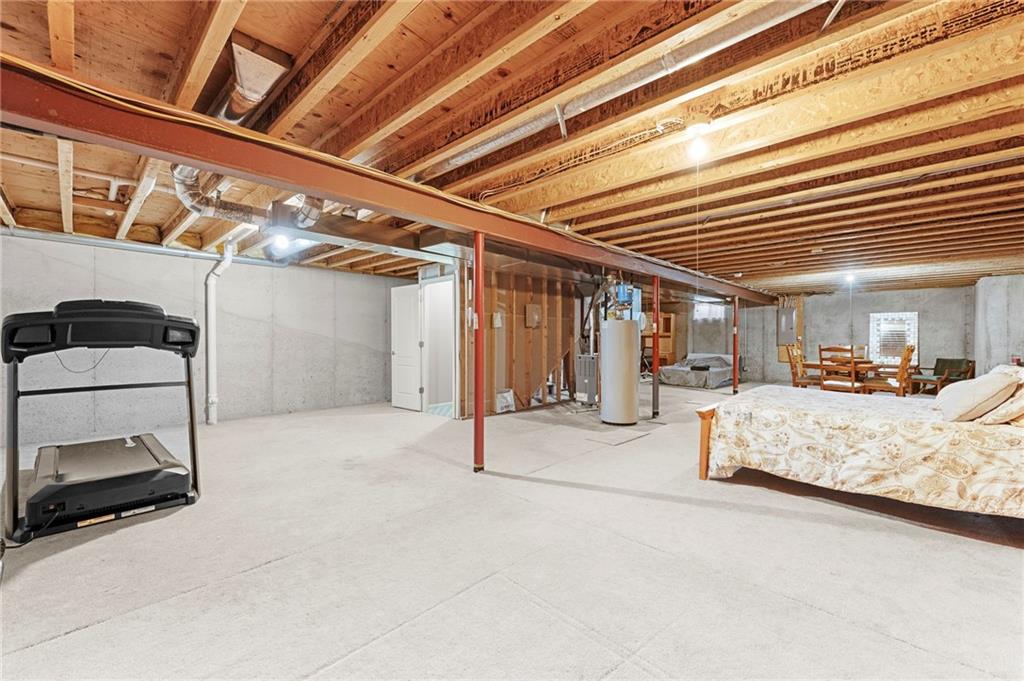 16313 S Chester Street