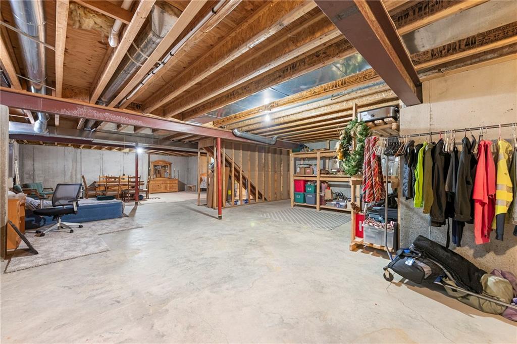 16313 S Chester Street