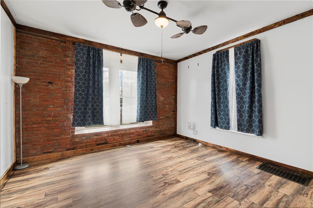 608 W Maple Street