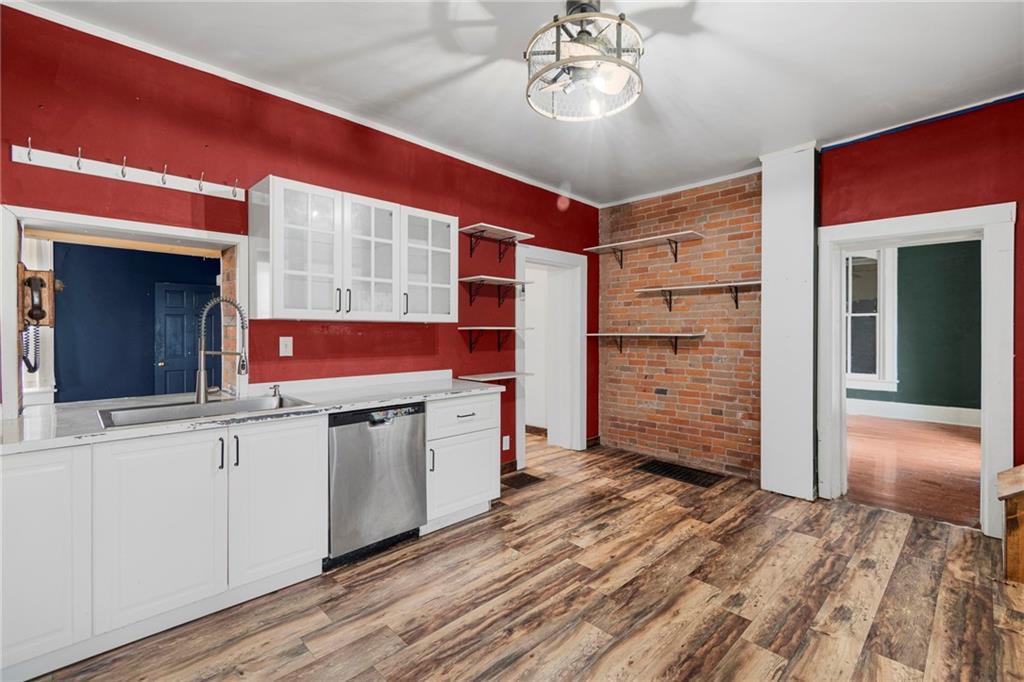 608 W Maple Street