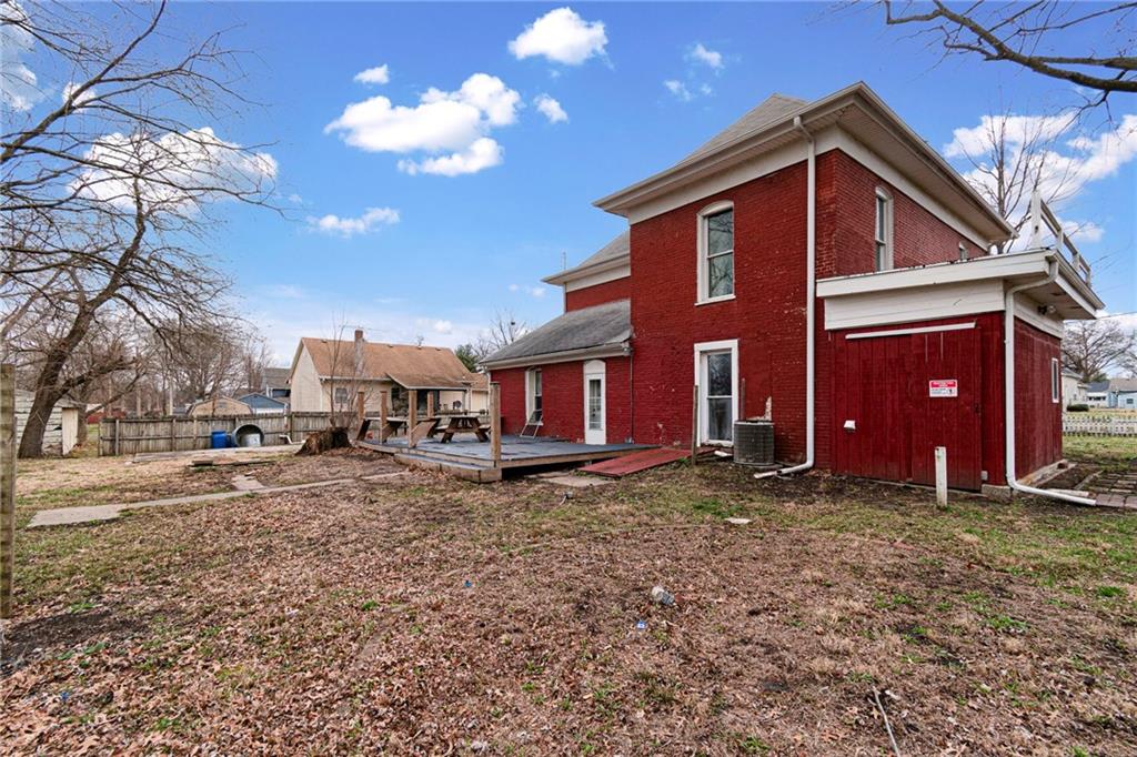 608 W Maple Street